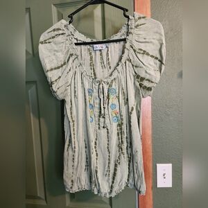 Unity  World Wear Womens puffy sleeve Top Size M